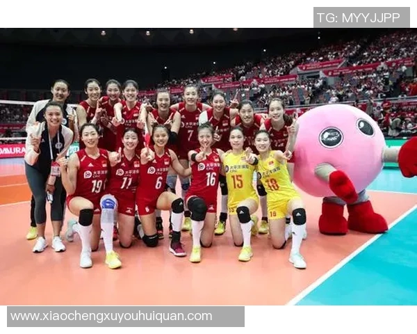 女排世界杯中国队奋勇争先力克对手展现巅峰实力的精彩瞬间